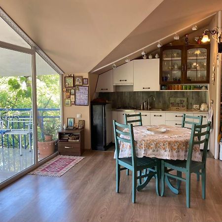 Nino'S Veranda Apartment Телави Экстерьер фото